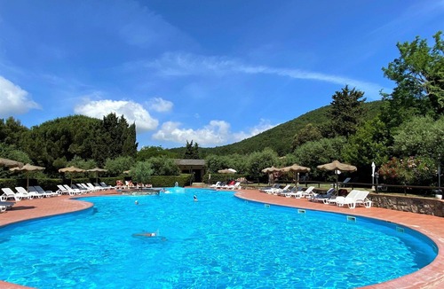 Riparbella Apartment | Beautiful apartment for 6 guests with WIFI, A/C, pool, TV and terrace