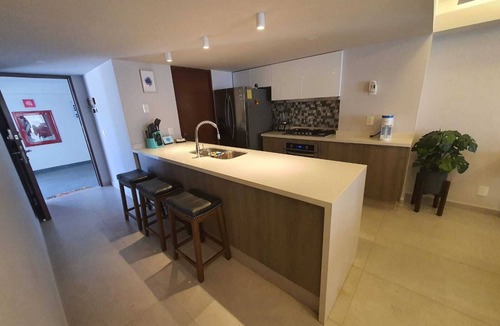 Las Glorias Apartment | Beautiful Beachfront Apartment