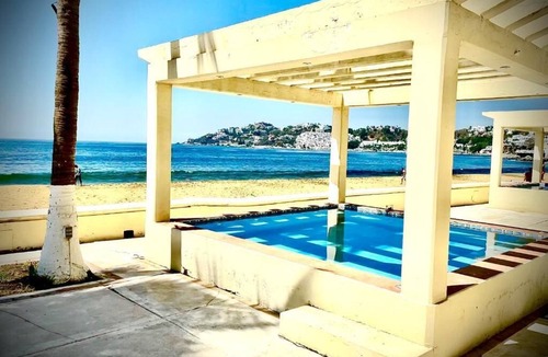 Manzanillo Apartment | BEAUTIFUL BEACHFRONT CONDO IN MANZANILLO