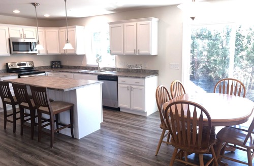 Narragansett Pier House | Beautiful, Brand NEW 5 Bedroom, 3 Bathroom home in Narragansett Pier!