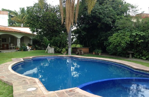 Cuernavaca House | Beautiful colonial house in gated street with security
