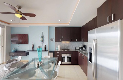 Emiliano Zapata Condo | Beautiful condo one block to the beach! 1BD Condo for rent in Old Town, Puerto v