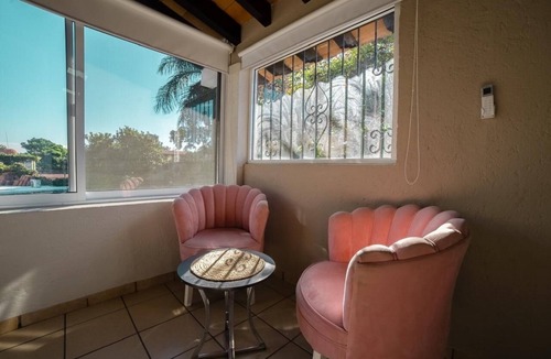 Cuernavaca House | Beautiful family cabin, pool w/boiler, garden, parking, tombling,