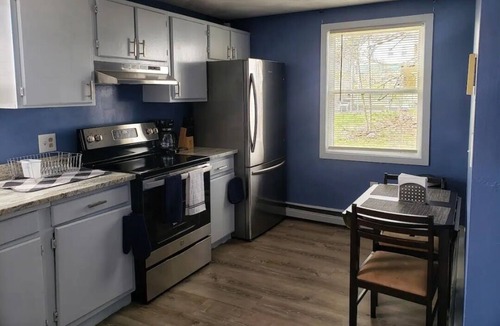 Lynn House | Beautiful Hill top 2BR Near Boston & Salem