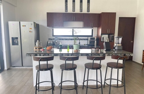 Merida Municipality House | Beautiful House in quiet neighborhood 15 min from airport