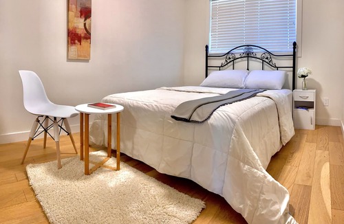 Brandon Condo | Beautiful private room