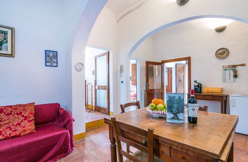 Sinalunga Villa | Beautiful private villa for 11 guests with WIFI, TV, balcony and pets allowed