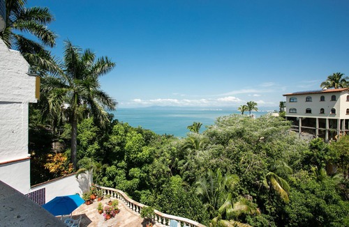 Conchas Chinas Condo | Beautiful & relaxing Condo Azul in prestigious Conchas Chinas