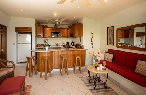 Conchas Chinas Condo | Beautiful & relaxing Condo Rojo in prestigious Conchas Chinas