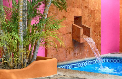 North End House | Beautiful, Spanish, Air-Conditioned Hacienda with Enchanting Courtyard and Pool
