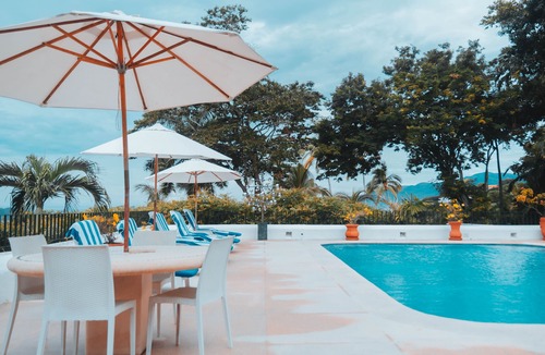 Acapulco House | Beautiful Villa with Pool and Bay Views in Acapulco
