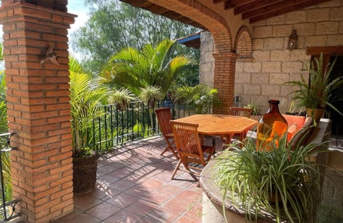 El Pueblito House | Beautiful Villa inside the Balvanera Golf Club!