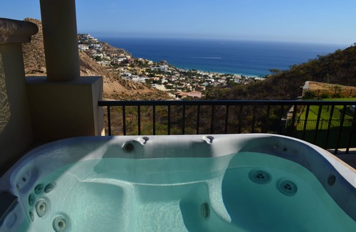 Paraiso Escondido Villa | Beautiful Villa Overlooking Pacific Ocean And Pedregal Luxury Neighborhood.