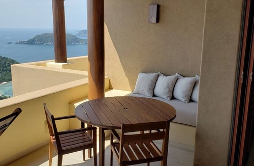 Cerro del Vigia Condo | Beautiful villa overlooking the ocean