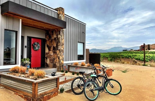 Valle de Guadalupe House | BEAUTIFULL VINEYARD HOUSE (CASA MAZAHUA) IN VALLE DE GUADALUPE