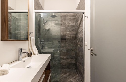 La Condesa Apartment | Beautifully Designed, Hi Tech Apt in La Condesa