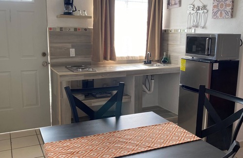 Ampliacion Juarez Apartment | Bello y cómodo departamento ¡A 10 minutos del centro de Cabo San Lucas!