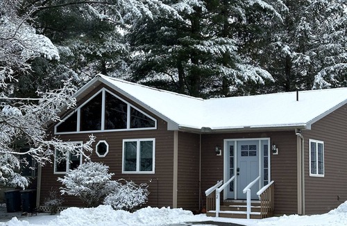 Hinsdale House | Berkshire Lake access