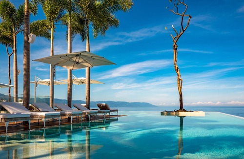 Romantic Zone Condo | Best Rooftop Romantic Zone 1 Bed 2 bath Ocean View