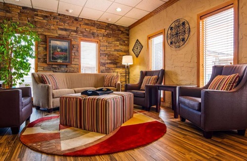 Branson Theater District Hotel | Best Western Center Pointe Inn