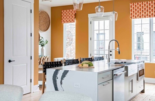 Castleberry Hill House | Bird's Eye View by Minty Living