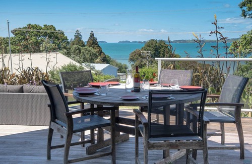 Tawharanui House | Birdsong Beach House