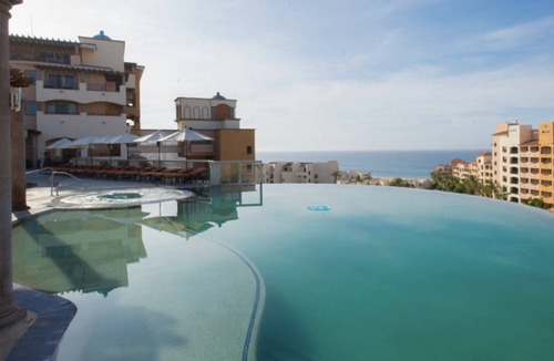 Marina Apartment | BISBEE WEEK Black/Blue marlin tourn-on beach 2 bdrm condo.In the heart of CABO!
