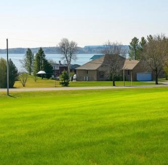Greater Napanee House | BizLodge Napanee Hillside Bayview Group And Family
