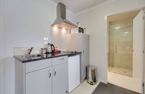 Petone Hotel | BKs Premier Motel Esplanade