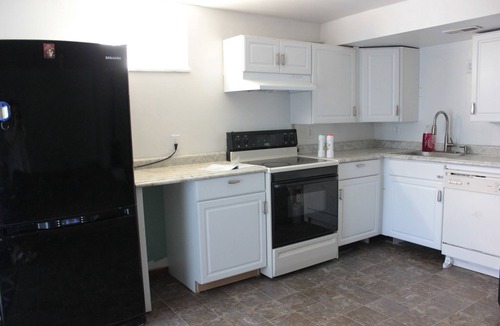 Miamitown House | Blue Jay Bungalow- 3 bedroom with private outdoor porches, kid-friendly big yard