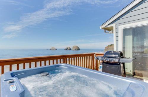 Oceanside House | Blue Sea Oceanfront Cottage