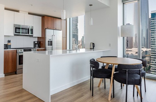 South Beach Apartment | Blueground | Rincon Hill, pool & EV, nr Ferry
