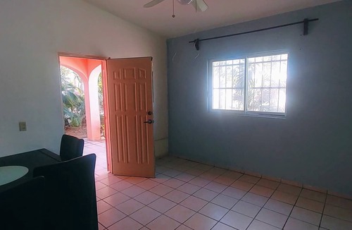 Santa Rosa House | Bonita planta baja con 2 recamaras y un baño, jardín con asador y cochera .