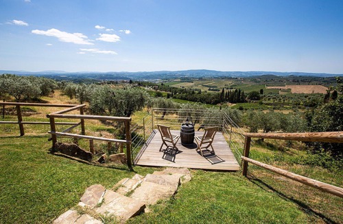 Poggibonsi Apartment | Borgo - Apartment with pool