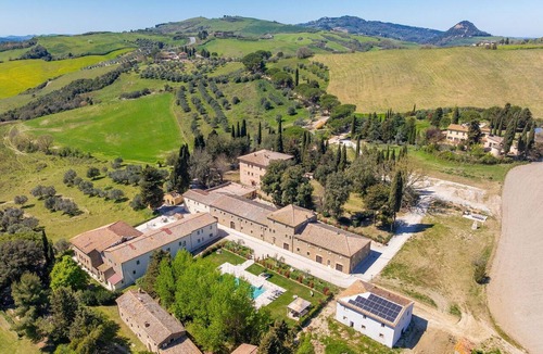 Volterra Villa | Borgo Ariano 2 – Apartment with pool