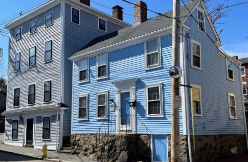 Marblehead House | Brackett Cottage