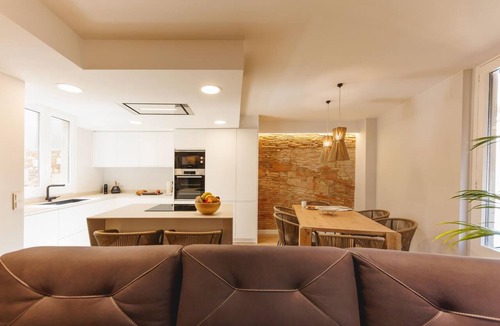 Old Town Apartment | Bravissimo Cort Reial Duplex, with 3 bedrooms