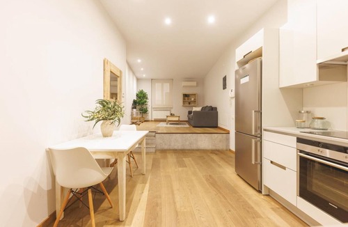 Barri Vell Apartment | Bravissimo Força 17 Aigua, with one-bedroom and terrace