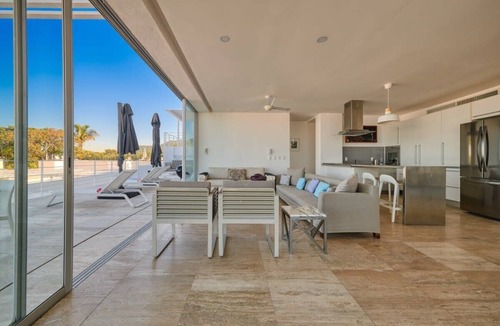 Romantic Zone Apartment | Breathtaking 3BR Condo - Private Pool - Sunsets
