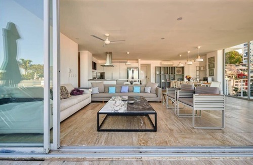 Romantic Zone Apartment | Breathtaking 3BR Condo - Private Pool - Sunsets