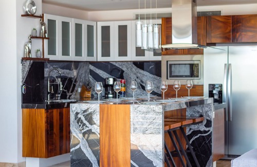 Emiliano Zapata Condo | Breathtaking View with open design and Game Room