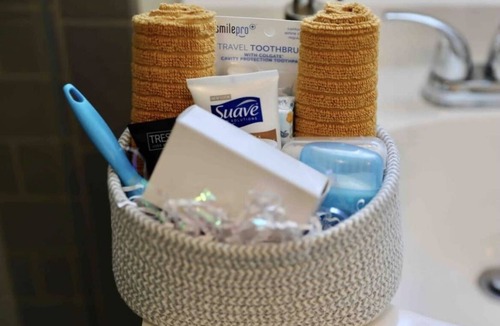 Crenshaw Apartment | Bright and Charming Guest House (10 mins from LAX)
