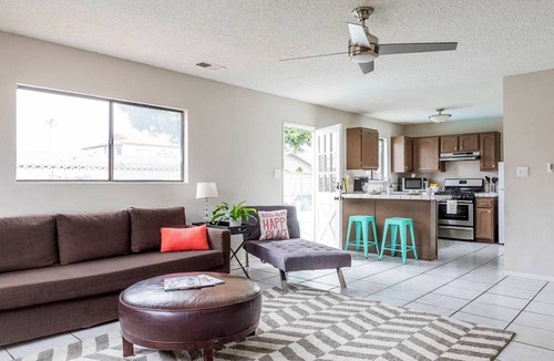 Sutter House | Bright Large Private 2 Bedroom Guest House With Pool