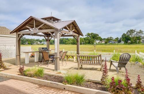 Milford House | Bright Milford Beach House w/Outdoor Shower