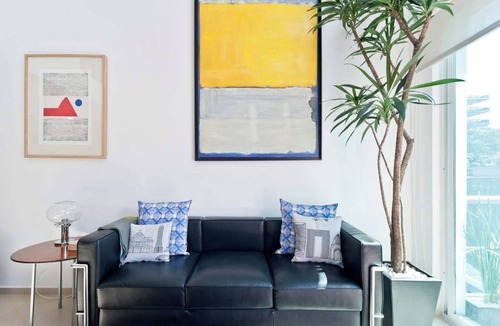 Zona Rosa Apartment | BRIGHT & MODERN TWO LEVEL PENTHOUSE IN THE HEART OF MEXICO CITY!