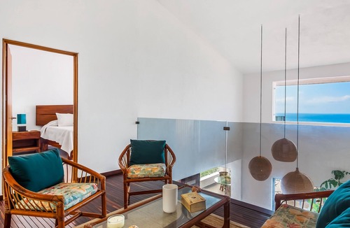 Conchas Chinas Condo | Bright ocean-view 2-story condo near beach with pool, balcony & full kitchen