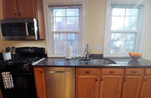 Bonnycastle Condo | Bright, Parkside condo with pool