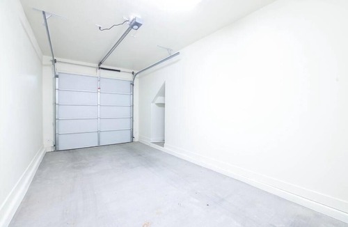 South Mountain Apartment | Bright & Spacious Home Sleeps 10