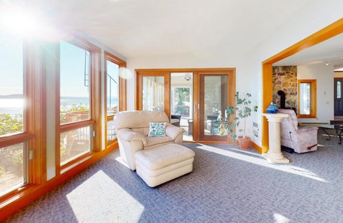 Malletts Bay House | Broadlake