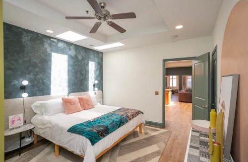 Downtown Nashville House | Broadway Penthouse Above Live Music & Bars